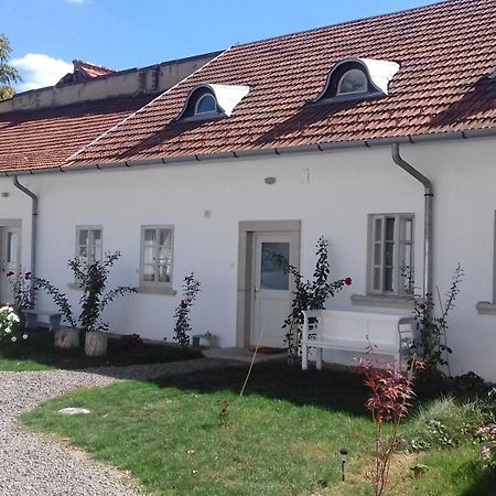 Plitzner Belvarosi Apartmanhaz Eger Zewnętrze zdjęcie