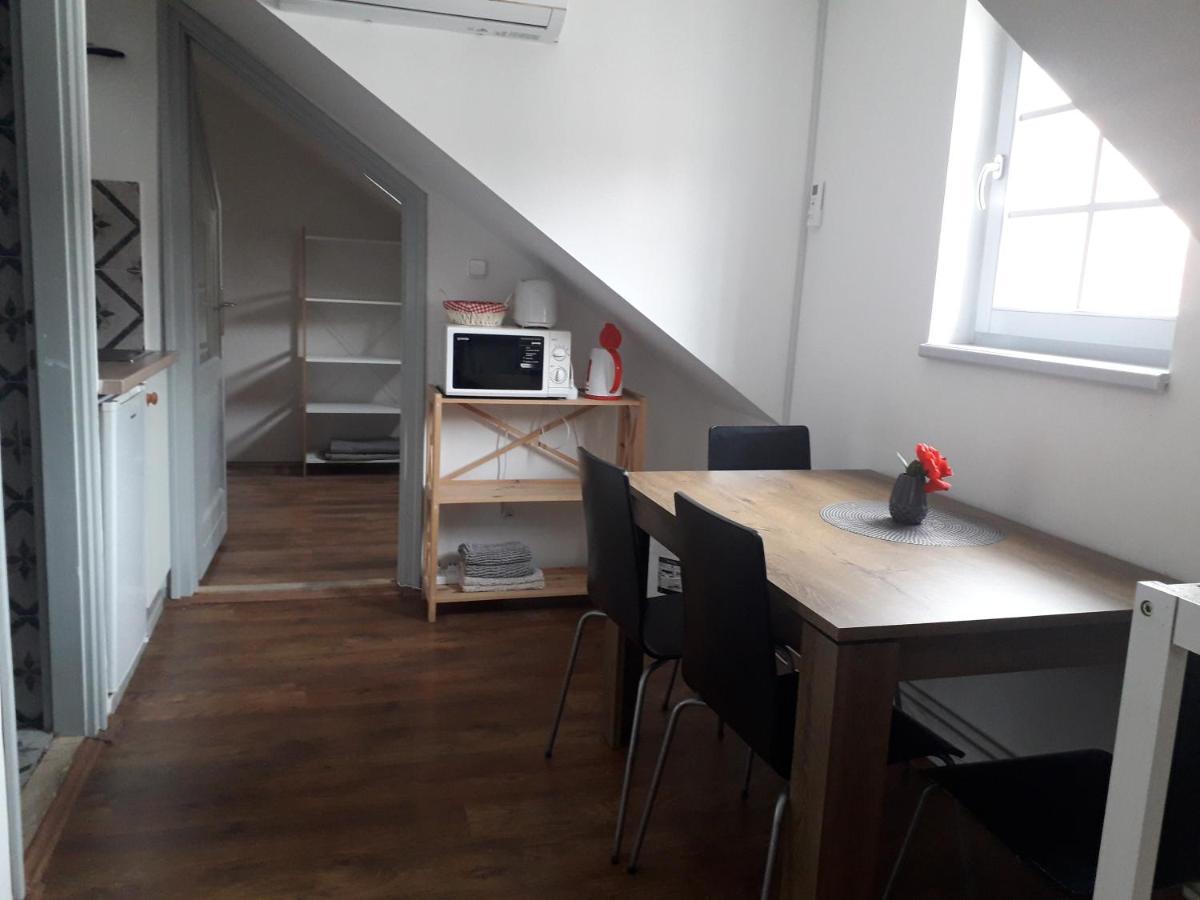 Plitzner Belvarosi Apartmanhaz Eger Zewnętrze zdjęcie